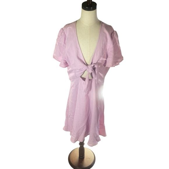 Lavender Satin Flutter Sleeve Robe - Picture 2 of 11